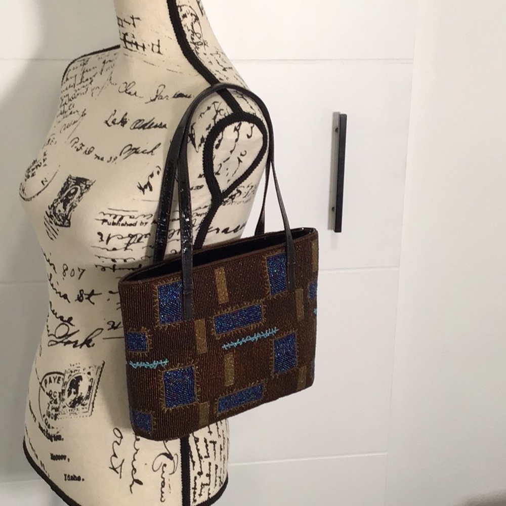 FENDI Limited Edition Beaded Tote  Handbag w/ Crocodile Embossed Patent Leather - Picture 15 of 15